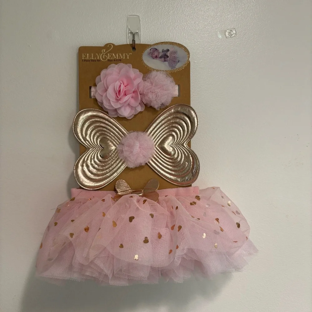 Elly & Emmy tutu and wings set for newborn baby girl nwt